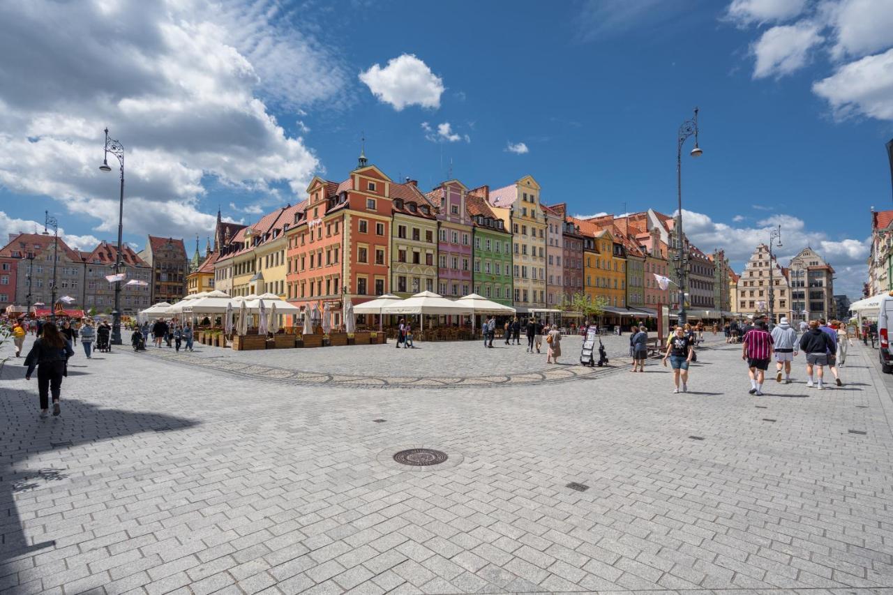 Market Square Corner Apartment Kuznicza By Noclegi Renters Wrocław Eksteriør bilde