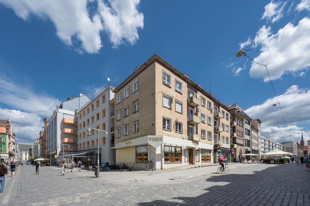 Market Square Corner Apartment Kuznicza By Noclegi Renters Wrocław Eksteriør bilde