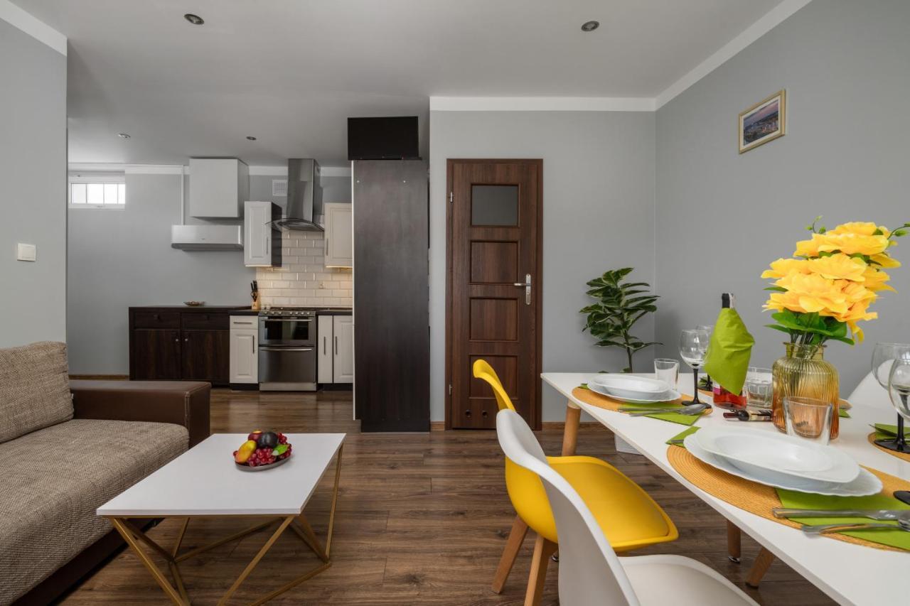 Market Square Corner Apartment Kuznicza By Noclegi Renters Wrocław Eksteriør bilde