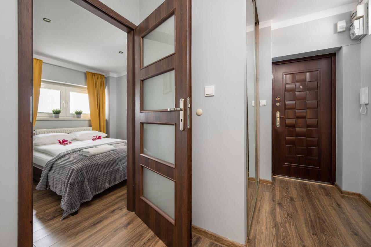 Market Square Corner Apartment Kuznicza By Noclegi Renters Wrocław Eksteriør bilde
